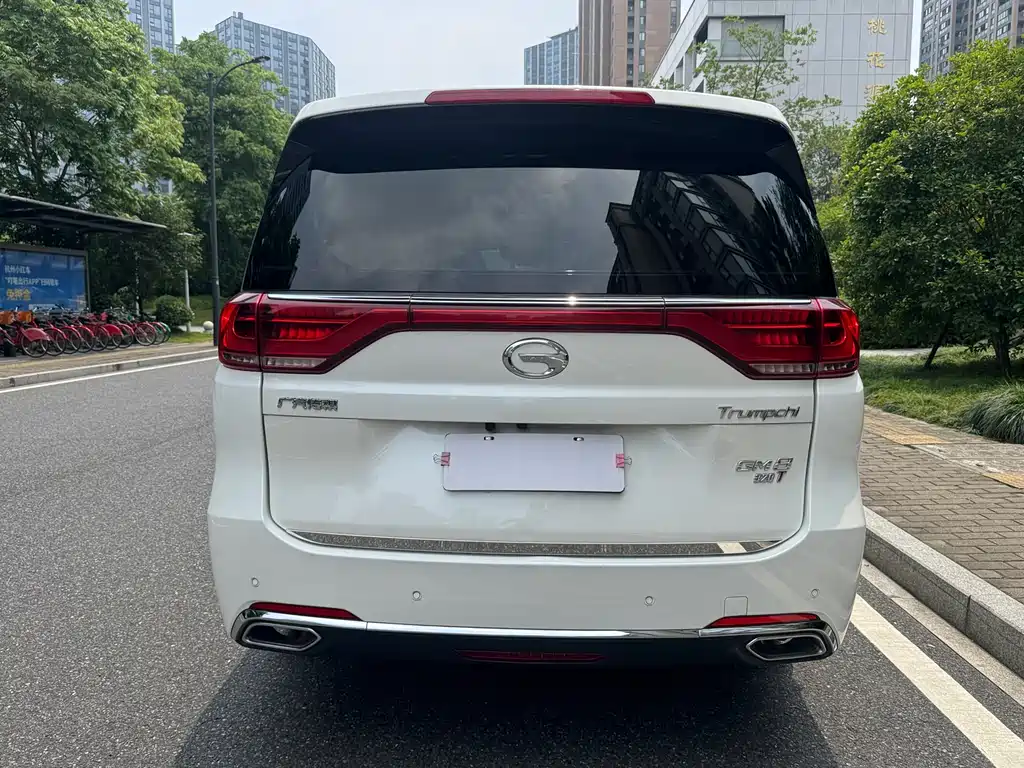 GAC M8 2018 320T Luxury