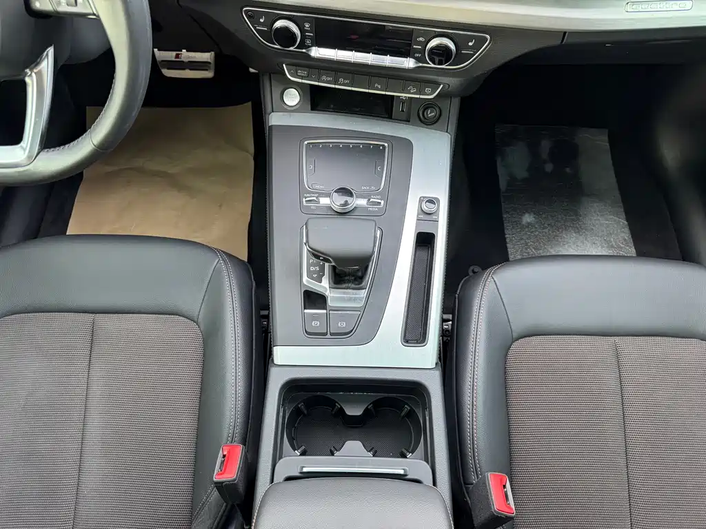Audi Q5L — миниатюра 9