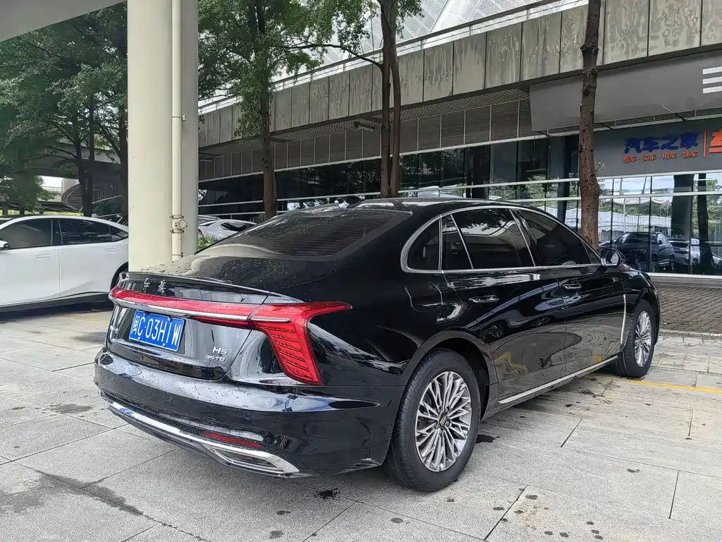 Hongqi Hongqi H5 — миниатюра 7