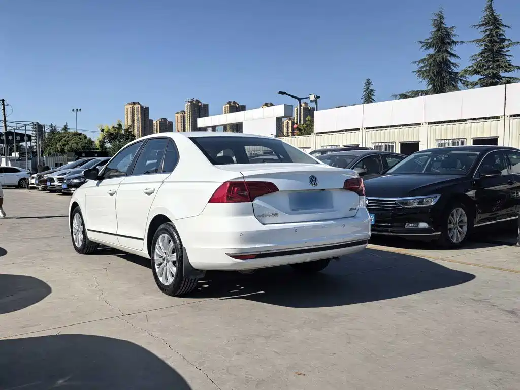 Volkswagen Bora — миниатюра 5