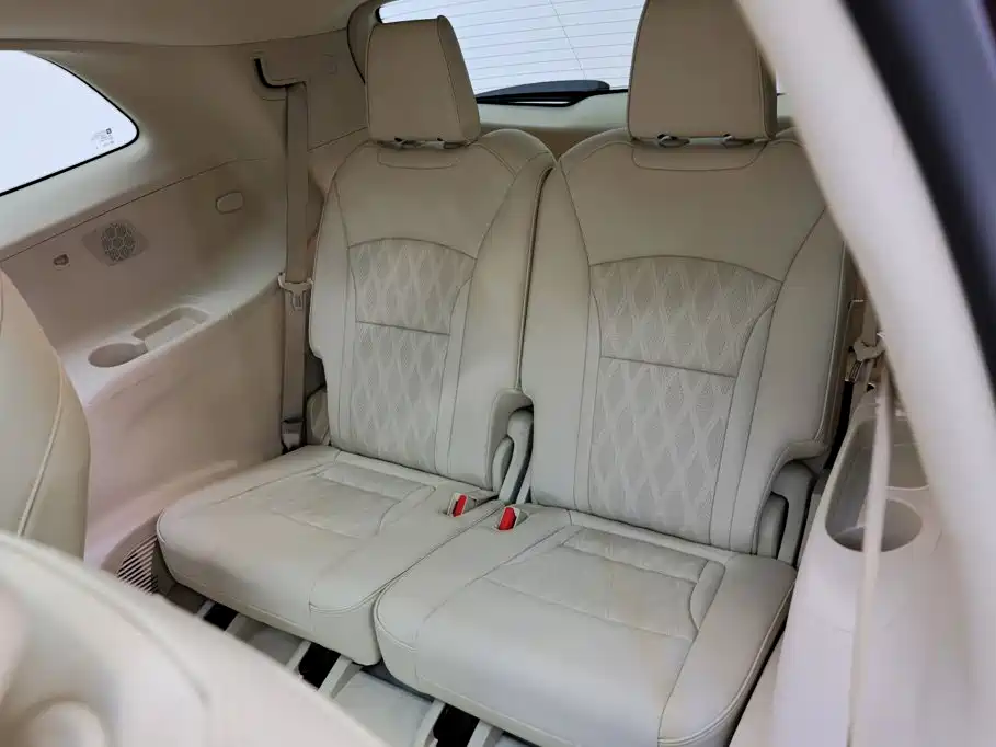 Buick Enclave — миниатюра 33