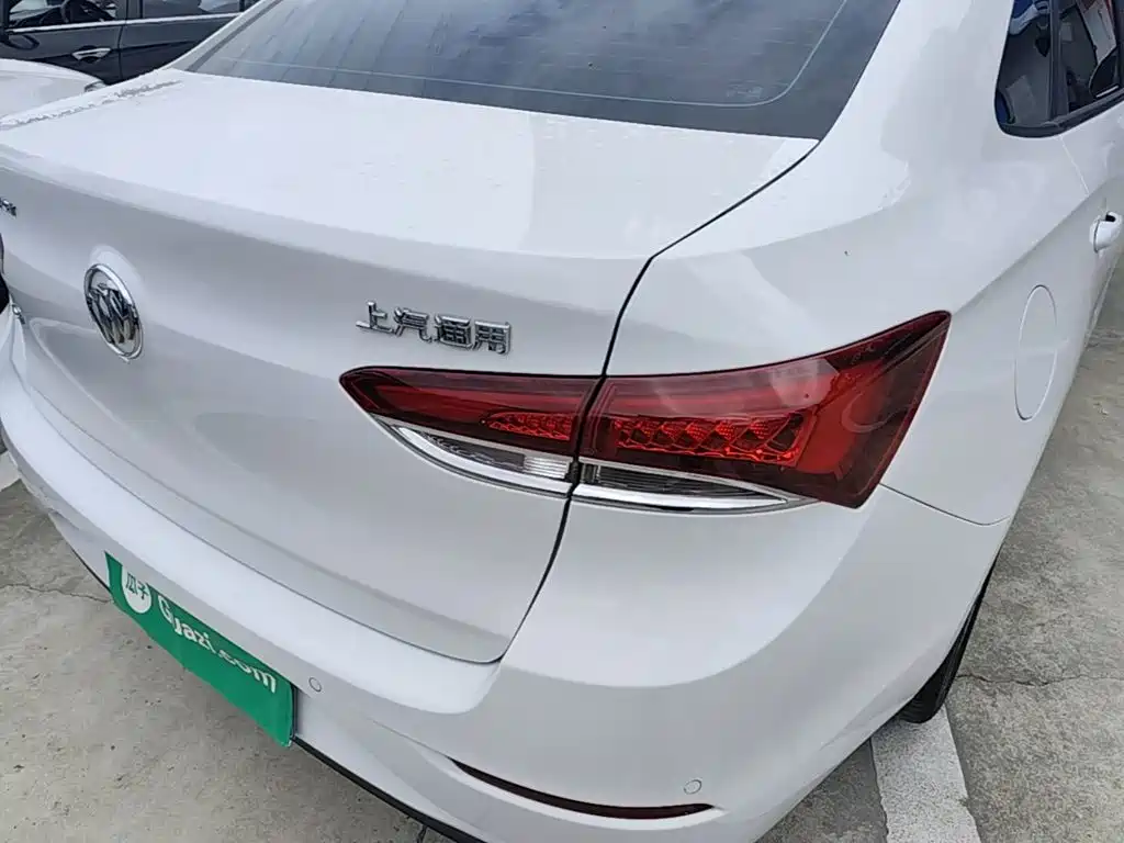 Buick Excelle — миниатюра 8