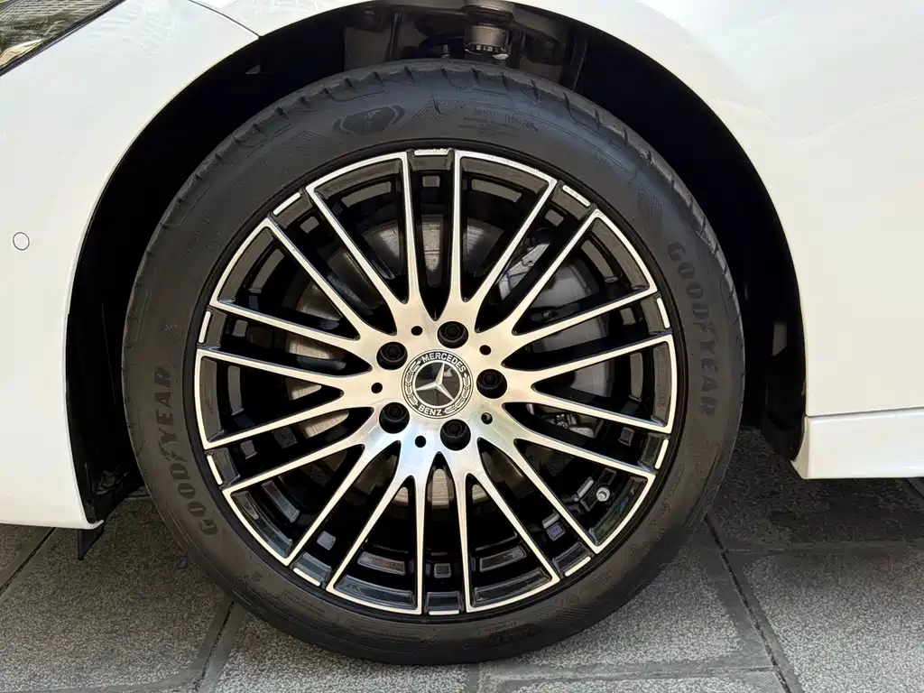 Mercedes-Benz C-Class — миниатюра 23