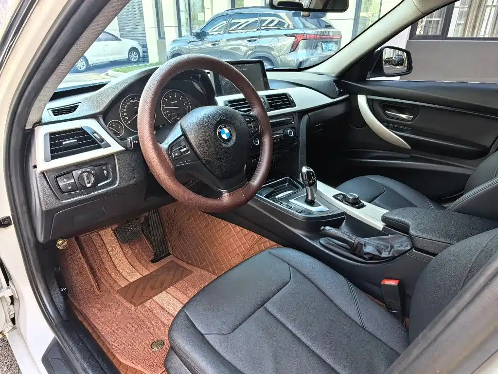 BMW 3 Series — миниатюра 5