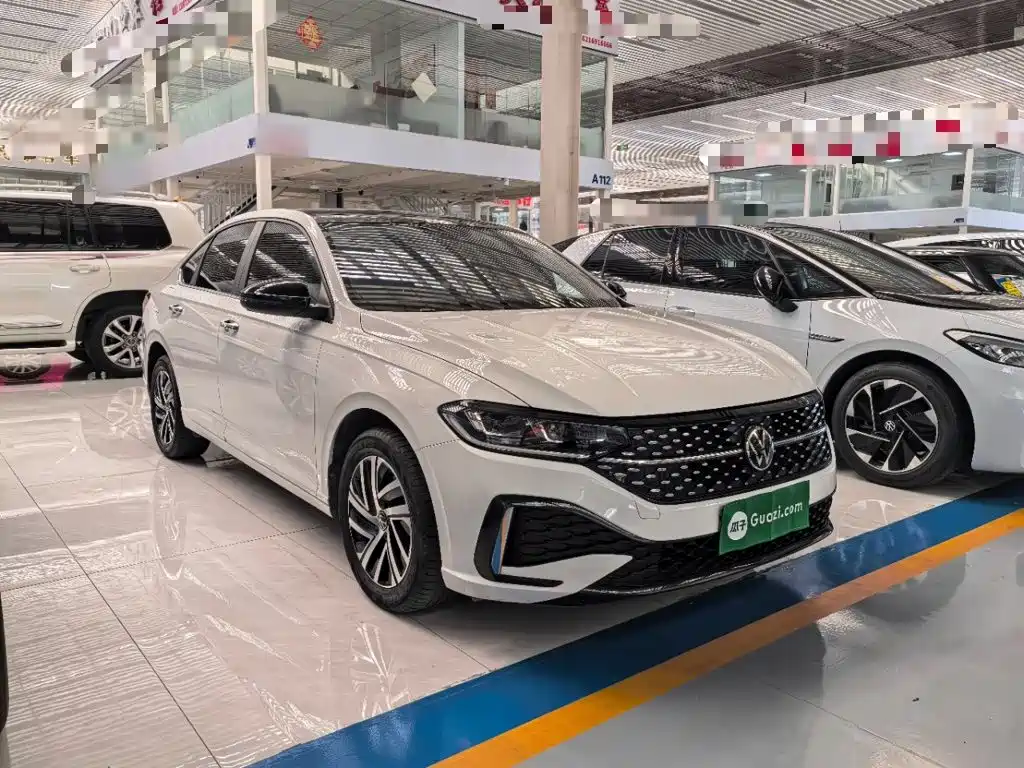 Volkswagen Lavida — миниатюра 4