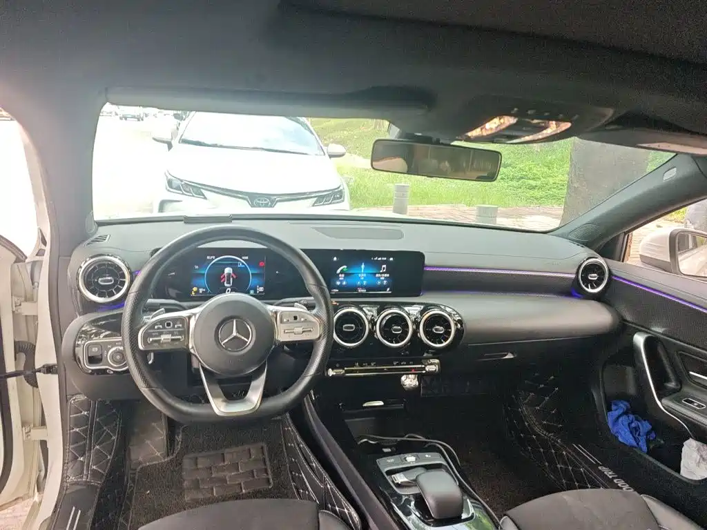 Mercedes-Benz A-Class — миниатюра 10