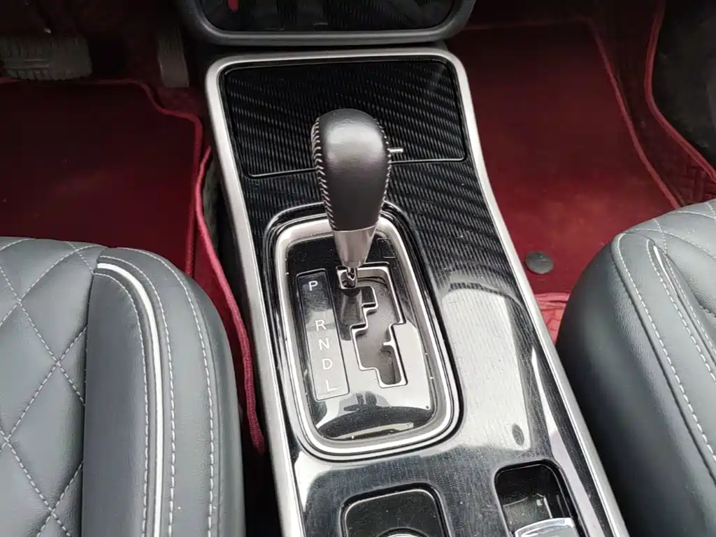 Mitsubishi Outlander — миниатюра 14