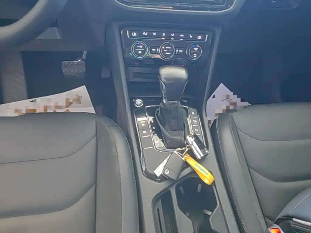Volkswagen Tiguan L — миниатюра 14
