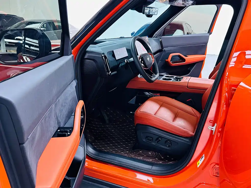 Ford Bronco Basecamp — миниатюра 4