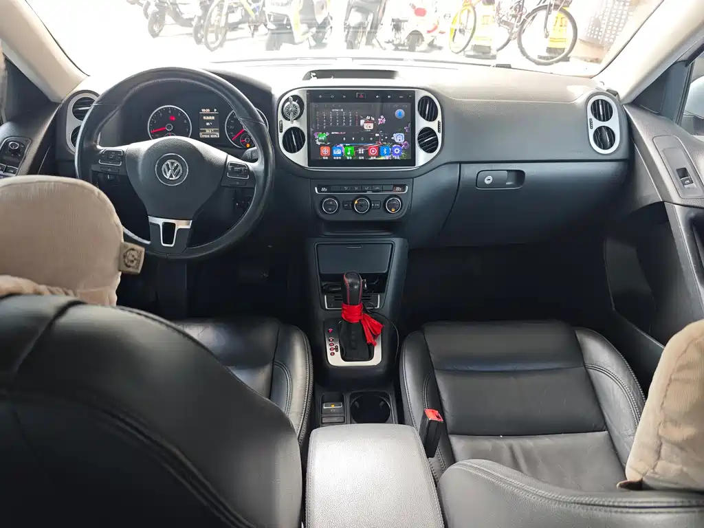 Volkswagen Tiguan — миниатюра 12