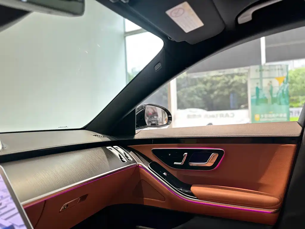 Mercedes-Benz S-Class — миниатюра 6