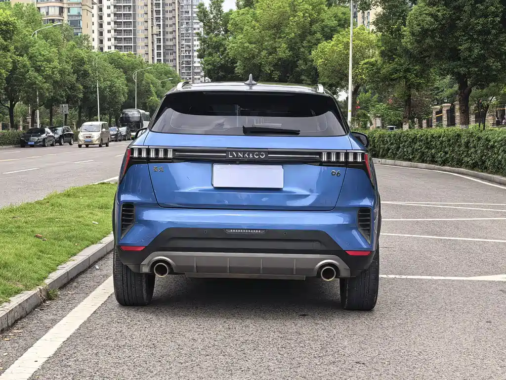 Lynk & Co 06 — миниатюра 6