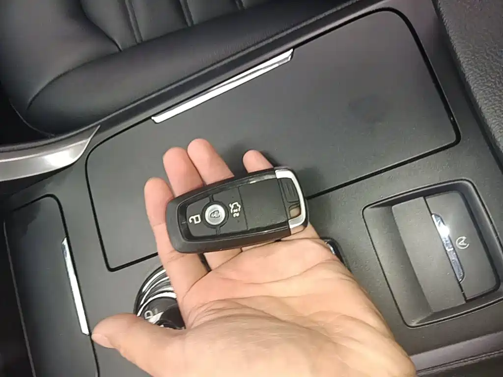 Ford Mondeo — миниатюра 9