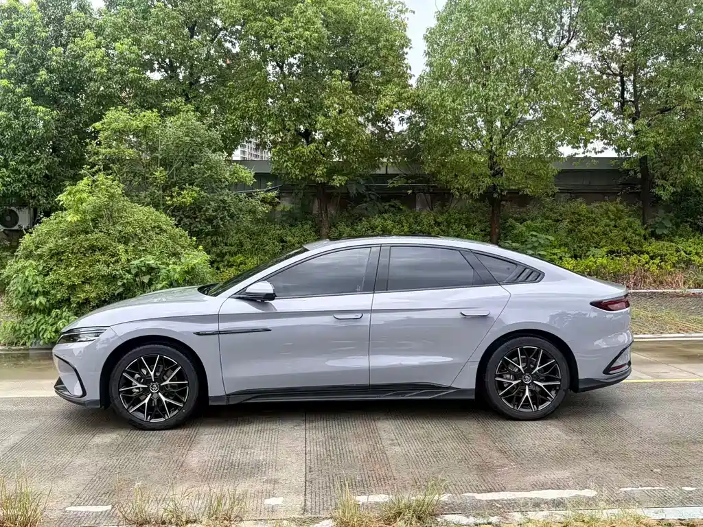 BYD Han — миниатюра 8