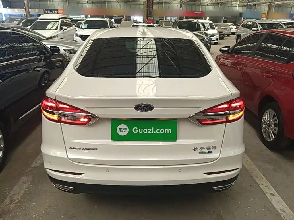 Ford Mondeo — миниатюра 6