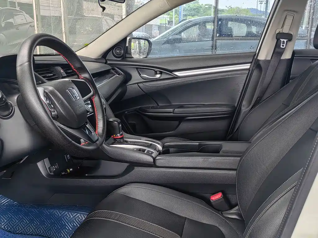 Honda Civic — миниатюра 13