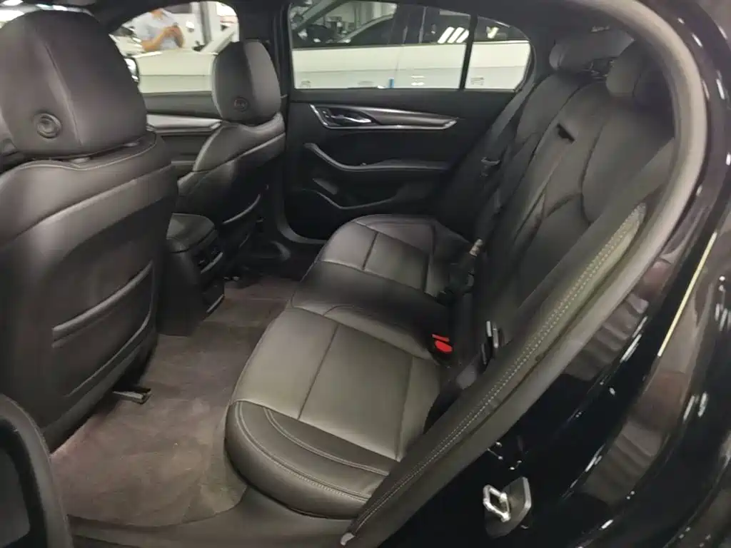 Cadillac CT5 — миниатюра 17