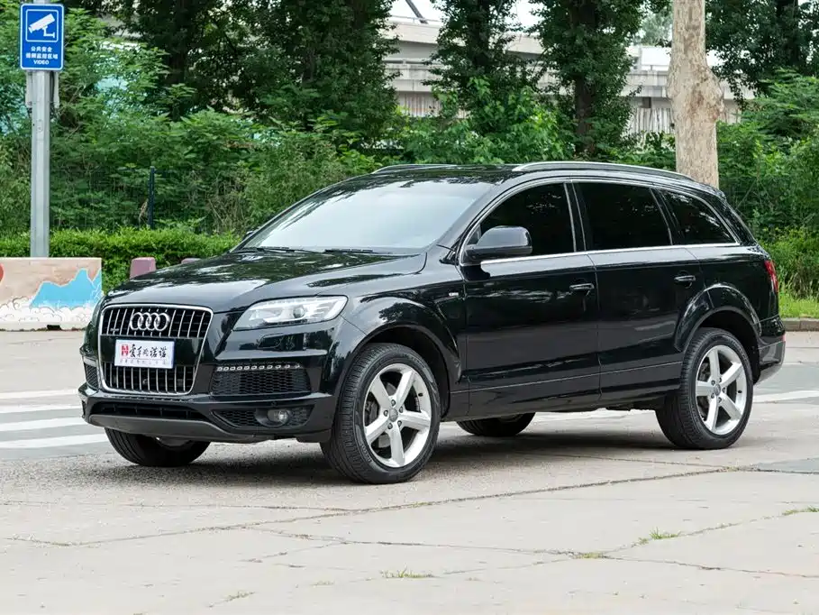 Купить Audi Q7
