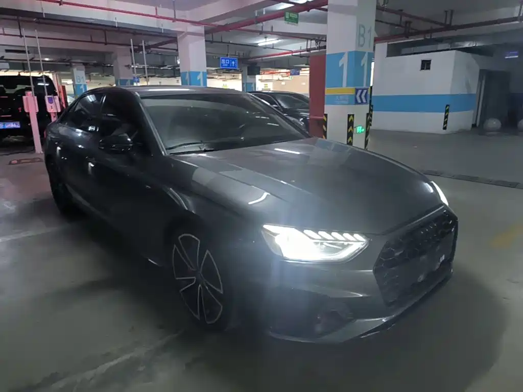 Audi A4L 2023 45 TFSI quattro