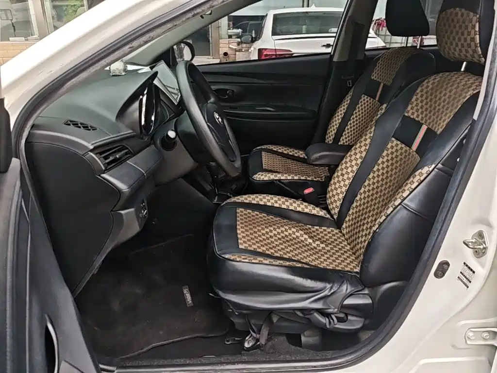 Toyota Vios FS — миниатюра 15