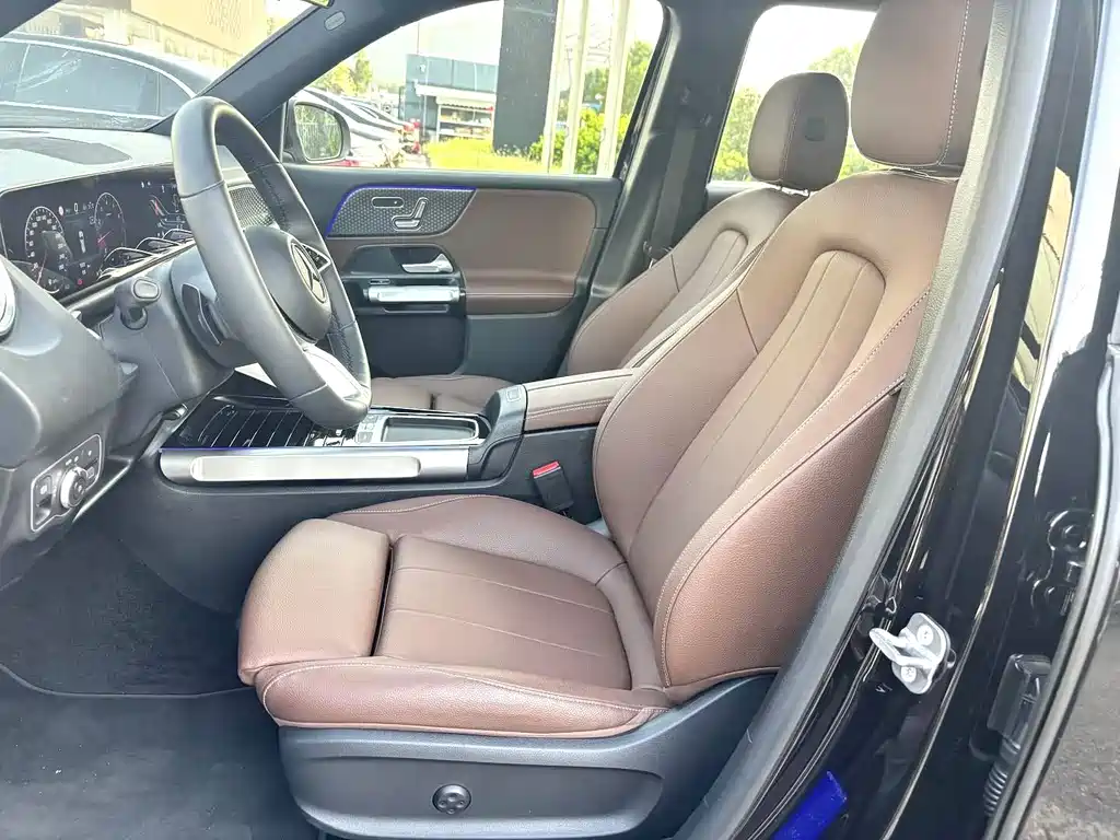 Mercedes-Benz GLB — миниатюра 7