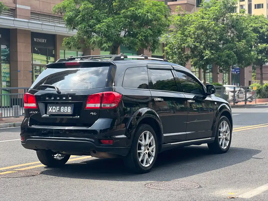Dodge Journey — миниатюра 6