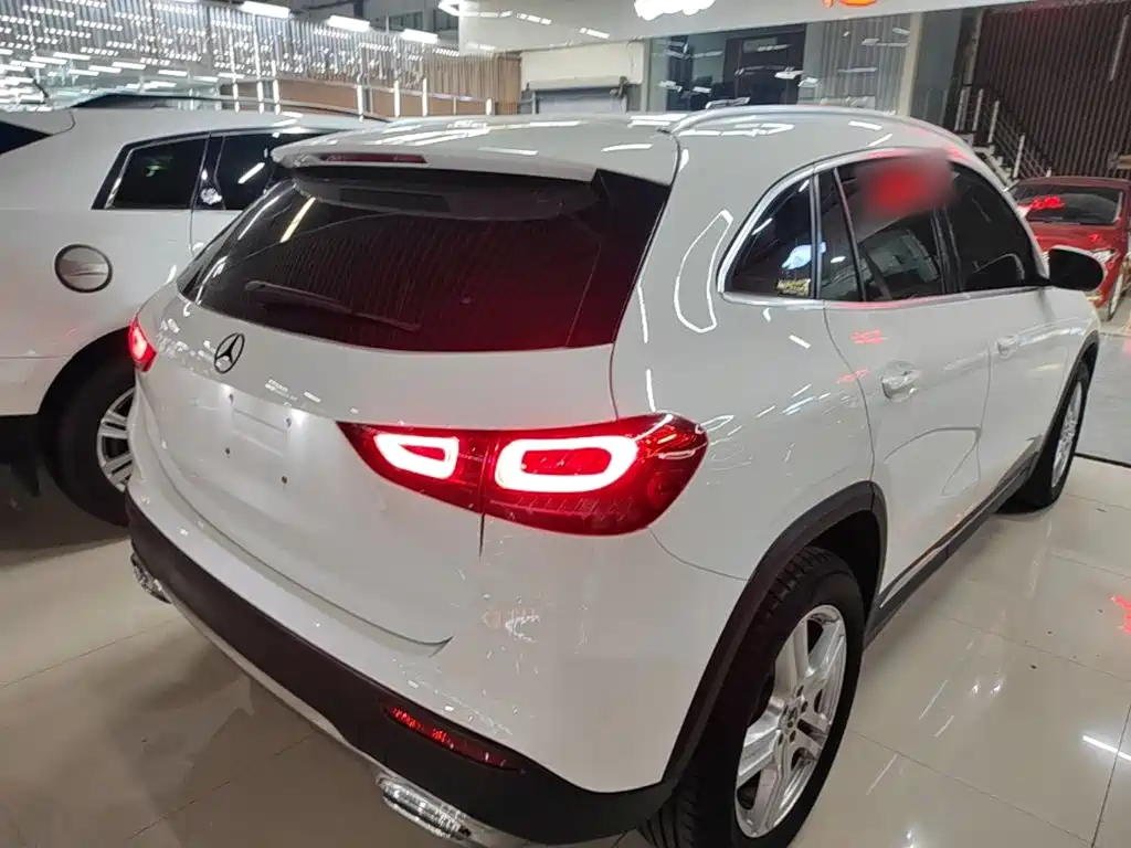 Mercedes-Benz GLA — миниатюра 7