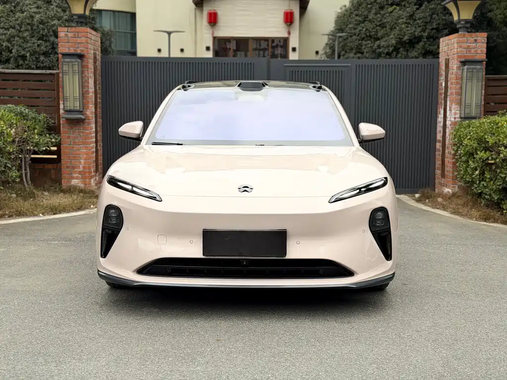 NIO NIO ET5T