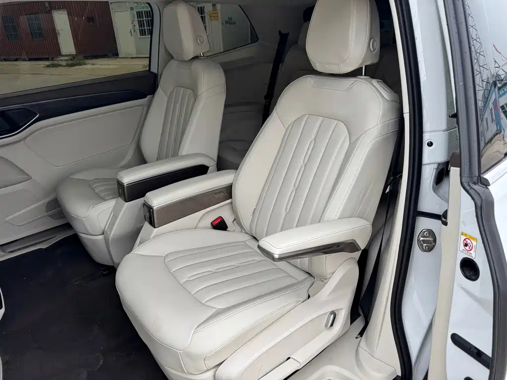 Volkswagen Viloran — миниатюра 5