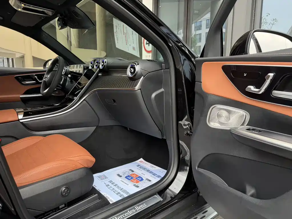 Mercedes-Benz GLC — миниатюра 8