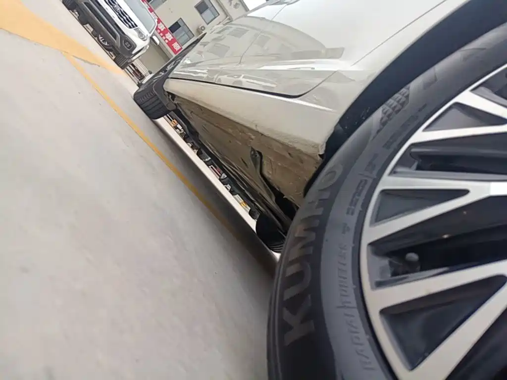 Volkswagen Sagitar — миниатюра 22