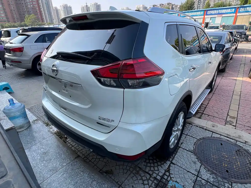 Nissan X-Trail — миниатюра 4
