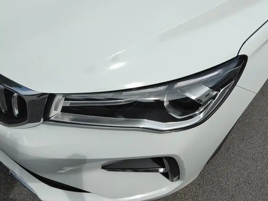 Geely Emgrand — миниатюра 5