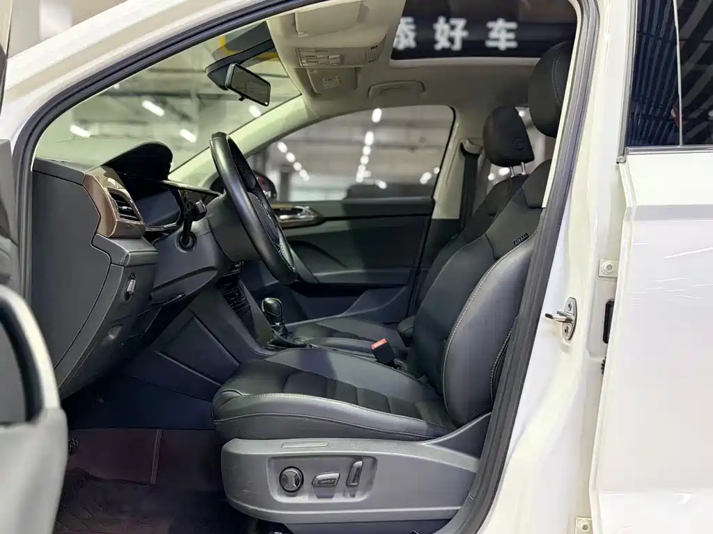 Volkswagen Tharu — миниатюра 4
