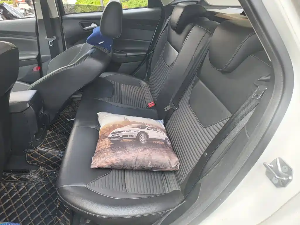 Ford Focus — миниатюра 15