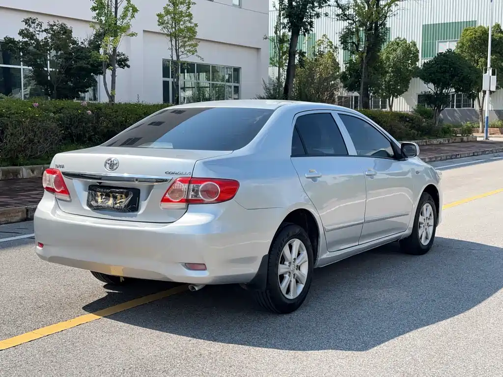 Toyota Corolla — миниатюра 7