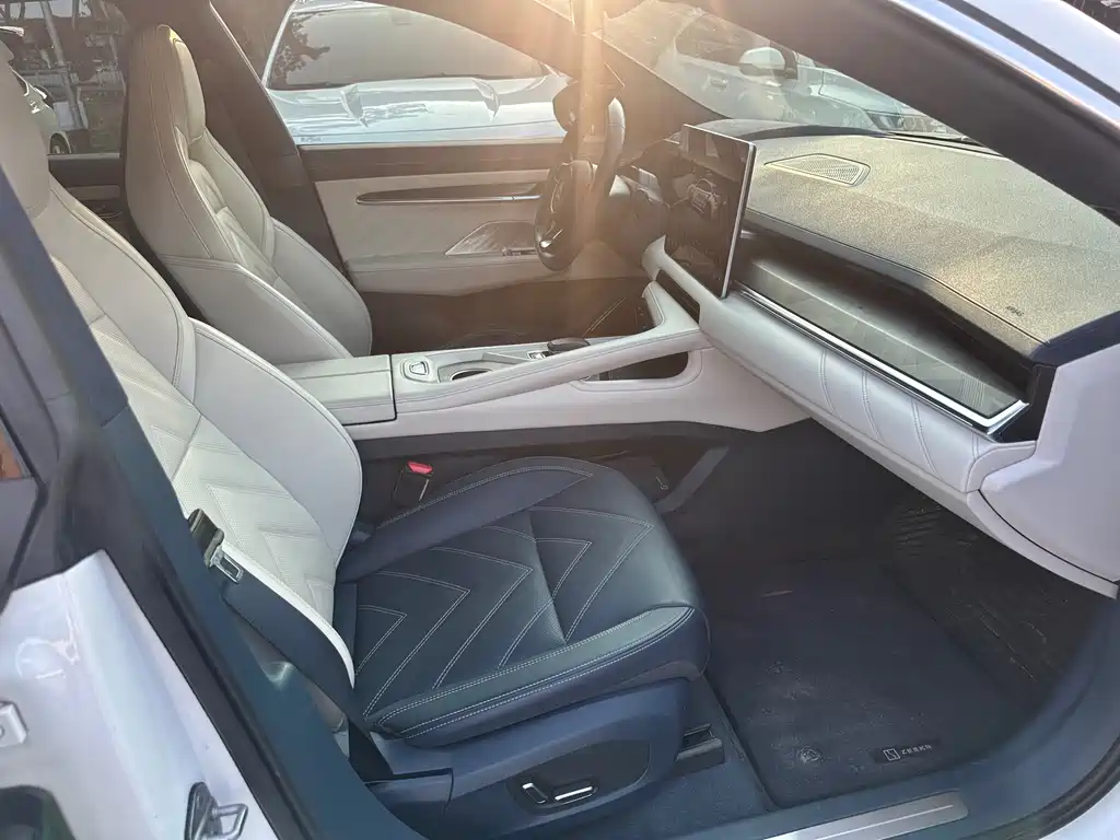 ZEEKR EXTREME KRYPTON 001