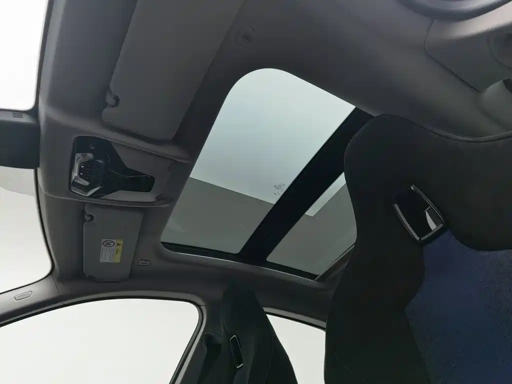 BMW 2 Series (Import) — миниатюра 14