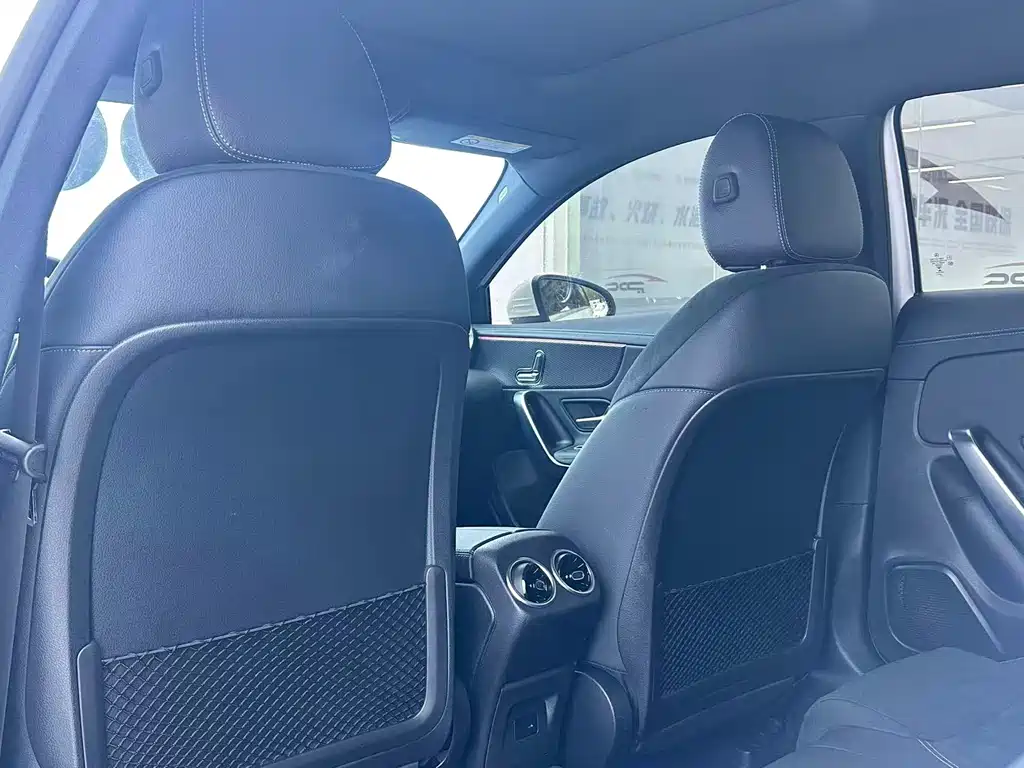 Mercedes-Benz A-Class — миниатюра 12