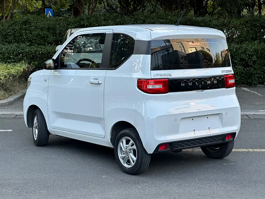 Wuling MINIEV — миниатюра 5