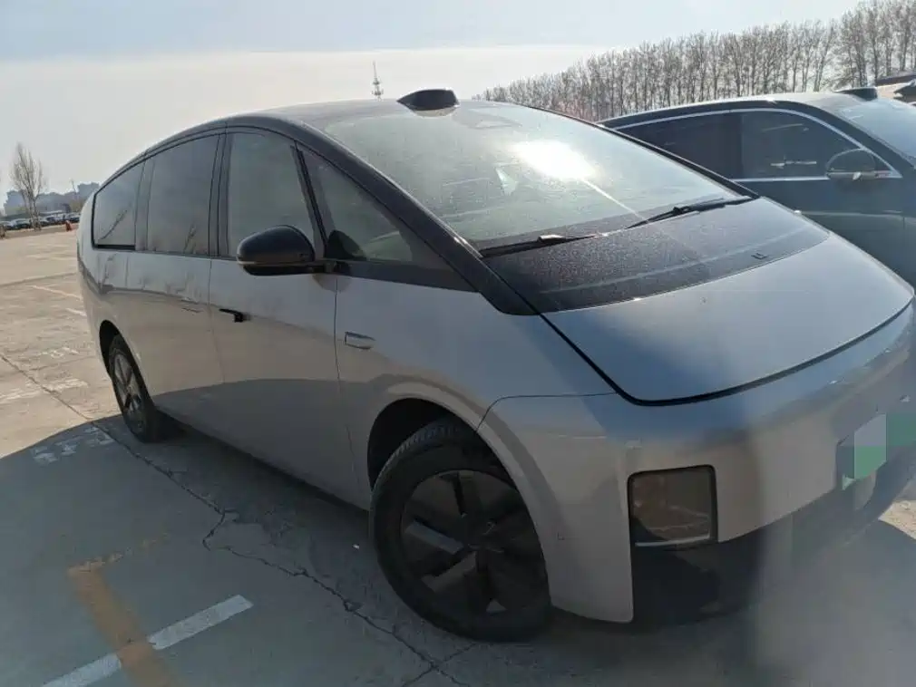 Li Auto Li MEGA — миниатюра 5
