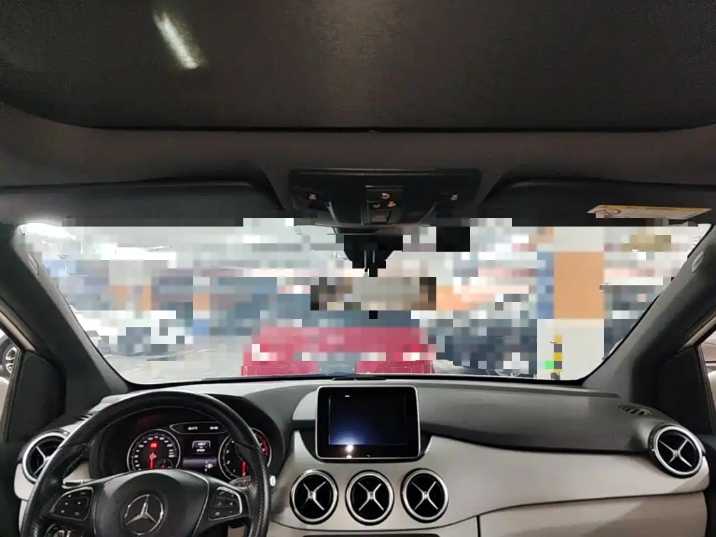 Mercedes-Benz B-Class — миниатюра 23