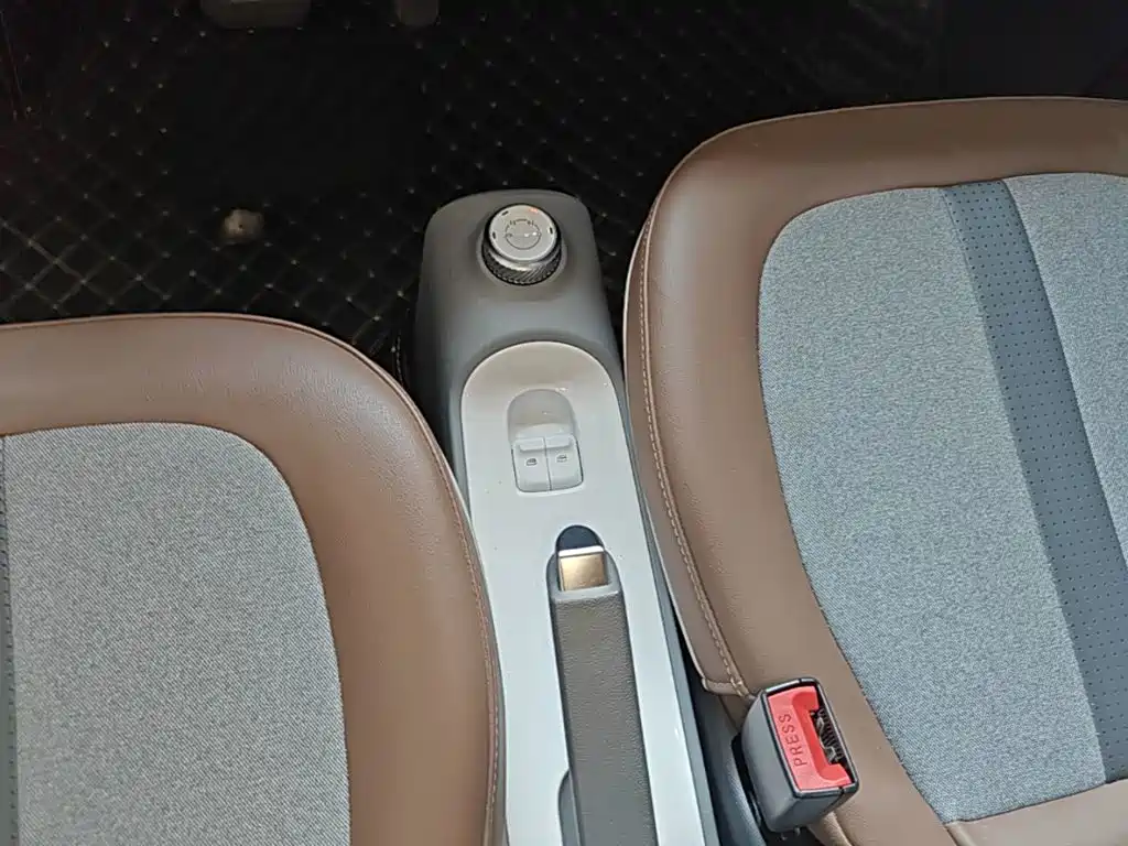 Wuling MINIEV — миниатюра 14