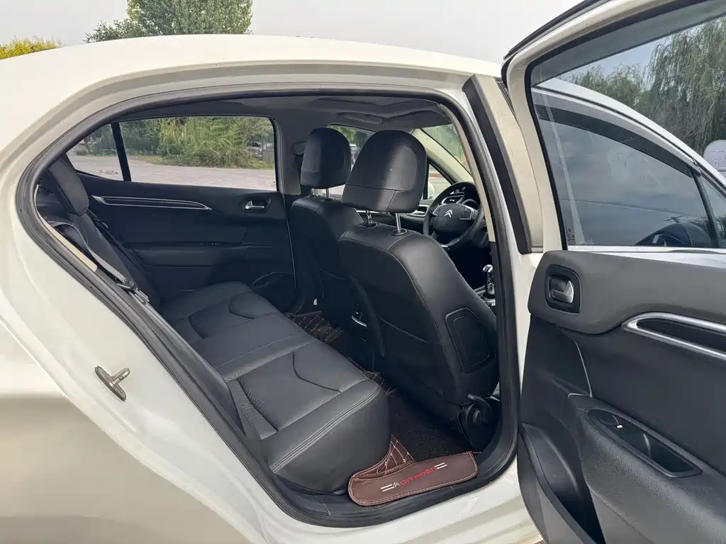 Citroen C4L — миниатюра 10
