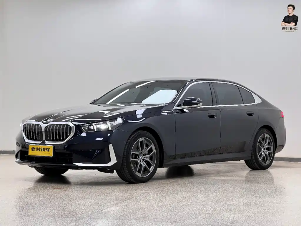BMW 5 Series — миниатюра 2