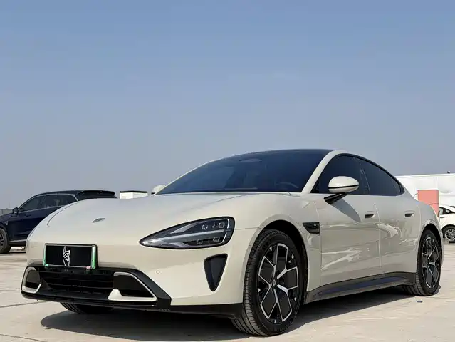 XIAOMI CAR XIAOMI SU7 2024