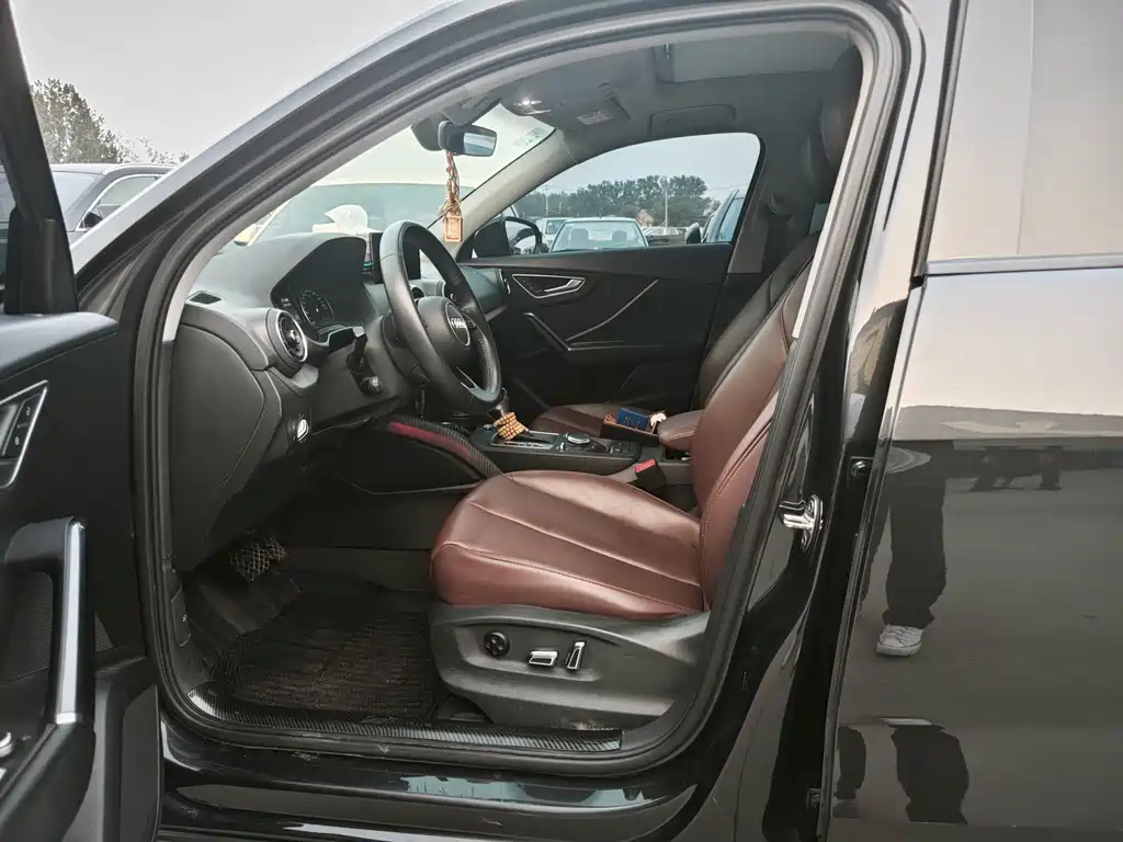 Audi Q2L — миниатюра 4