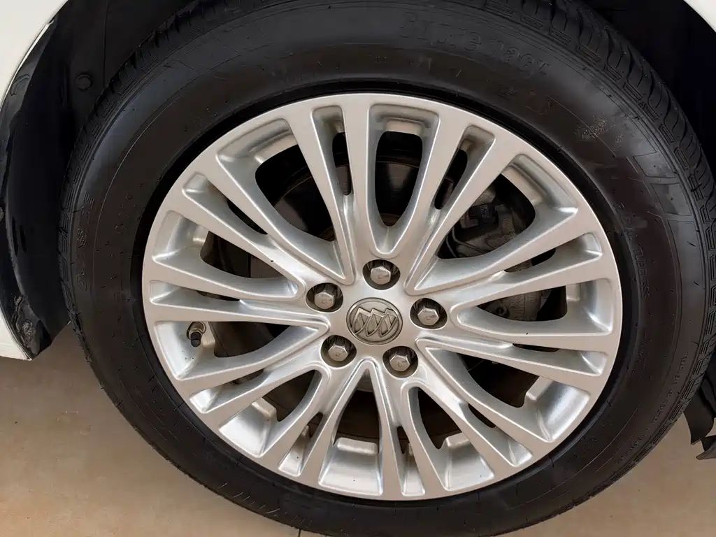 Buick Excelle — миниатюра 6