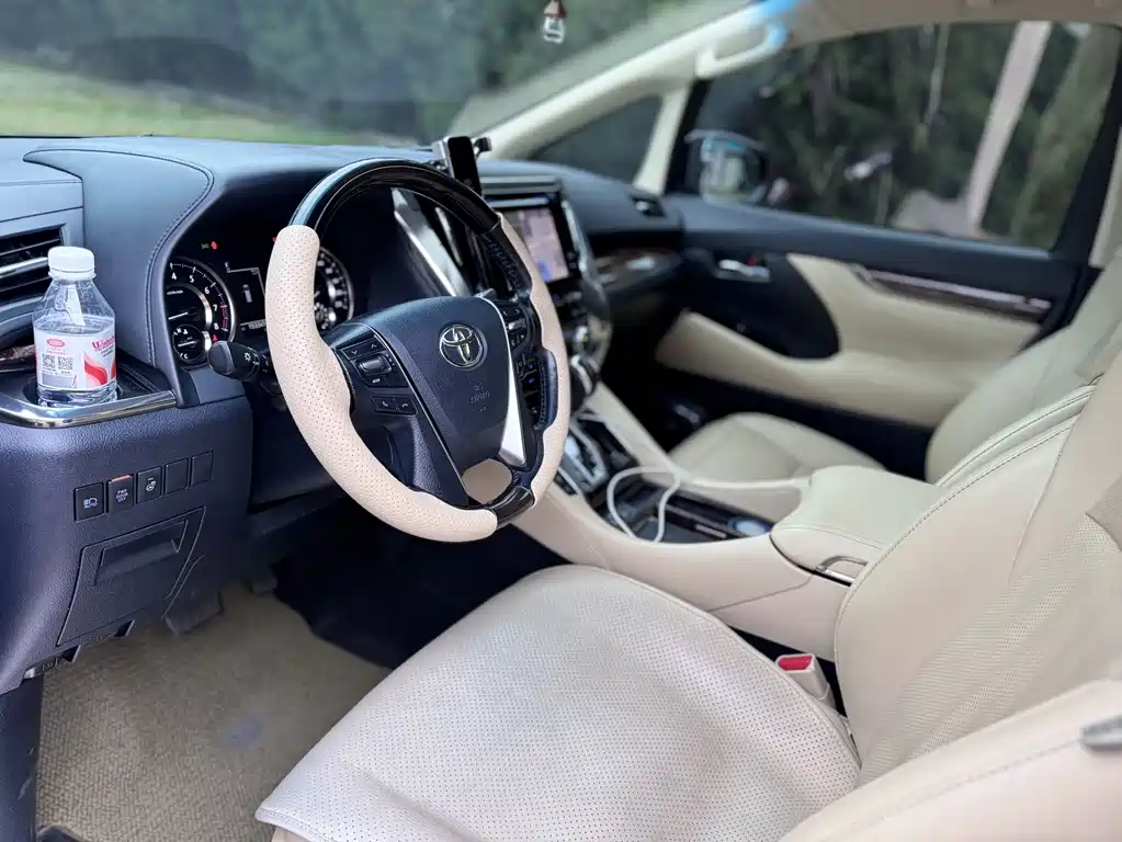 Toyota Alphard 2018 3.5L Luxury