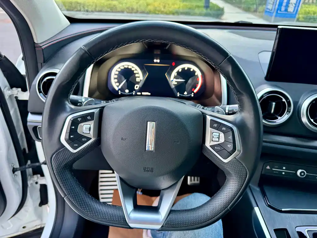 Wey Wey VV5 — миниатюра 12